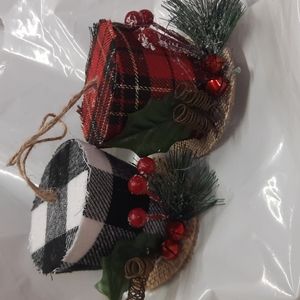 Christmas plaid top hat ornaments